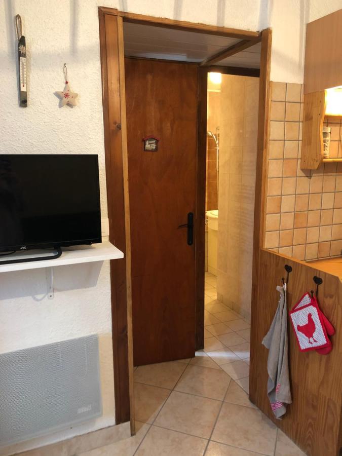 Appartement rez de jardin montée de l'alpe d'Huez La Garde  Esterno foto