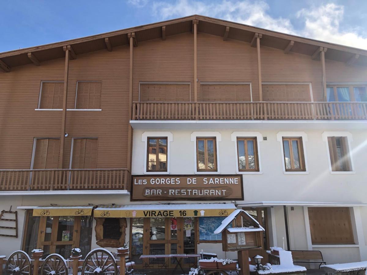Appartement rez de jardin montée de l'alpe d'Huez La Garde  Esterno foto