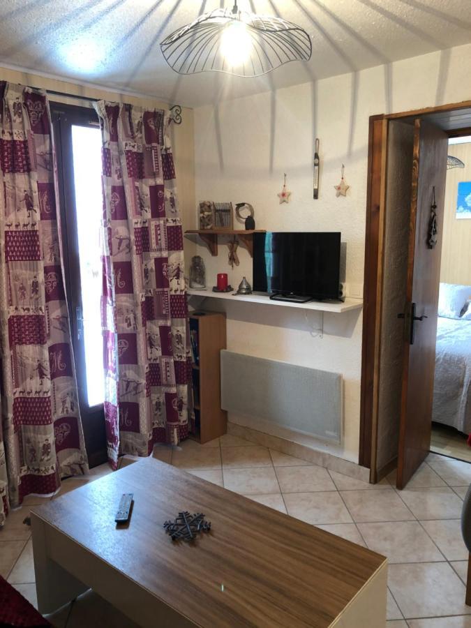 Appartement rez de jardin montée de l'alpe d'Huez La Garde  Esterno foto