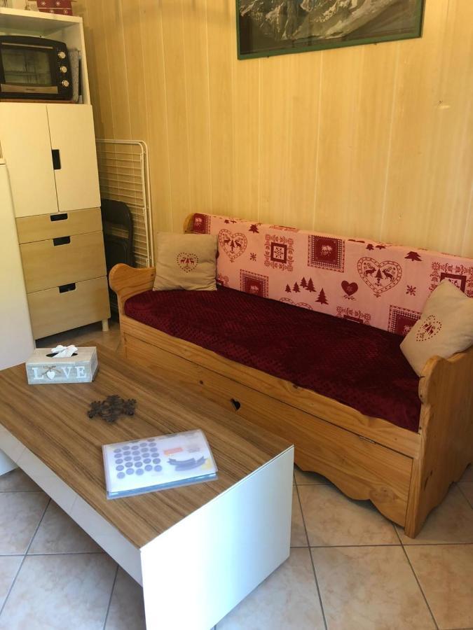 Appartement rez de jardin montée de l'alpe d'Huez La Garde  Esterno foto